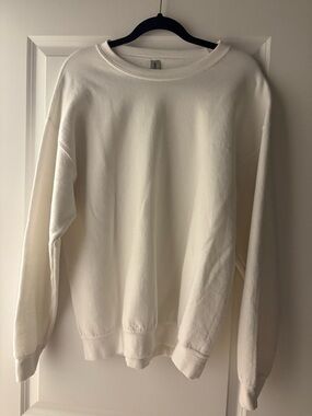 Gildan Men's Crewneck Sweatshirt - White